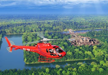 Expérience de vol en hélicoptère de 14 minutes au patrimoine mondial d’Angkor